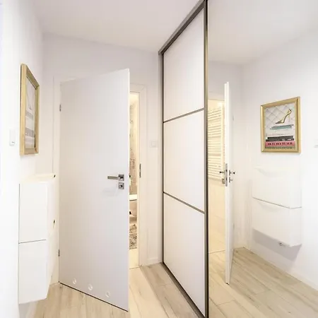 Konopnickiej 11/23 アパート